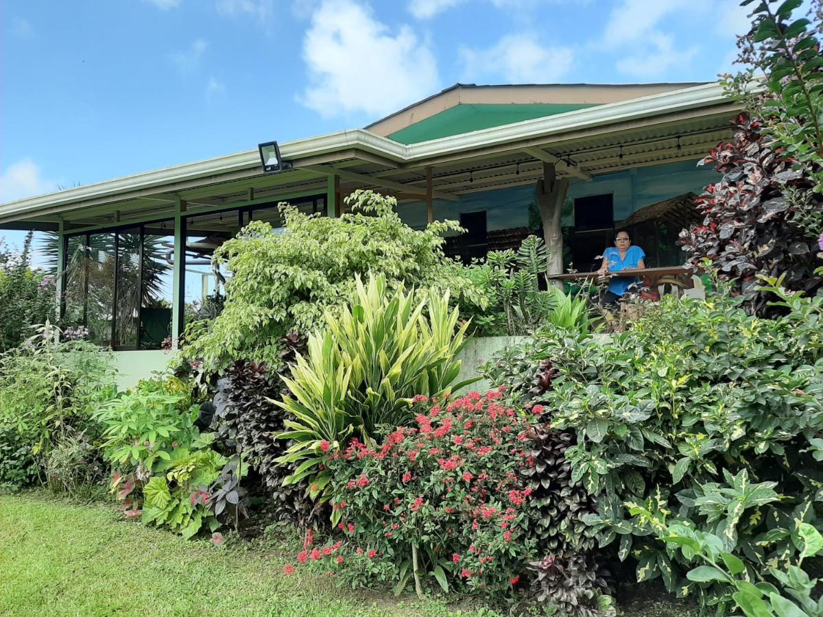 Marita'S Bed And Breakfast Nuevo Arenal Exterior photo